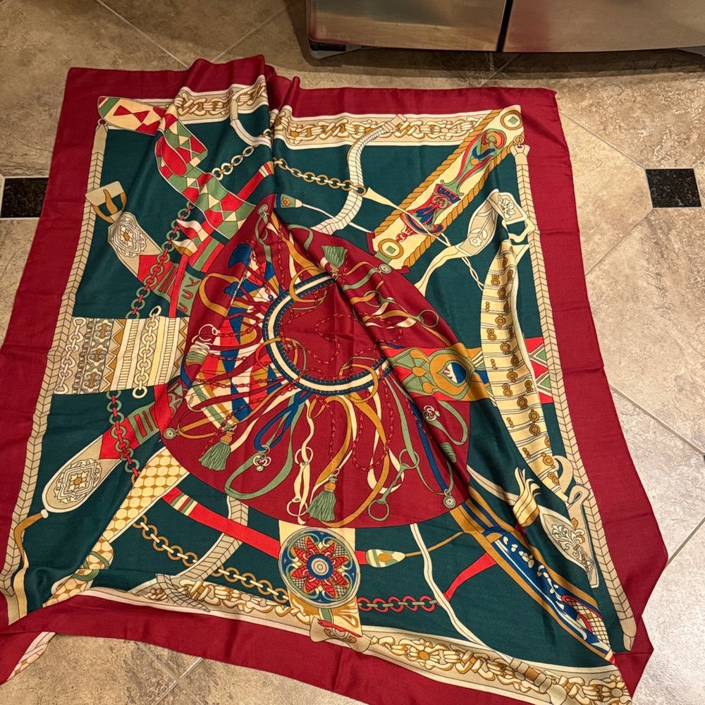 Elegant Red and Green Scarf